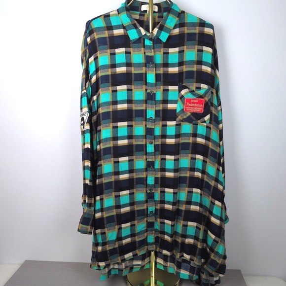 Umgee Tops - Umgee Women 1XL Tunic Shirt Teal Navy Plaid Oversized Patch High Low WA9865